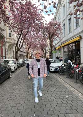Doug, 35, Bonn