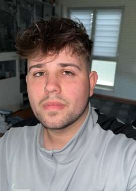 Maksim777o, 25, Düren