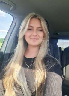Happiness, 33, Bonn