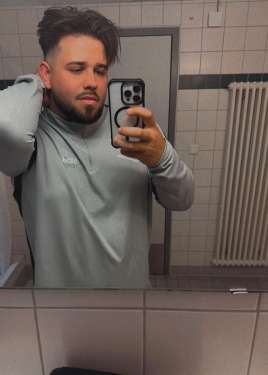 Maksim777o, 25, Düren