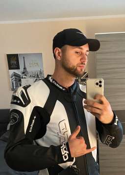 Dnice, 32, Duisburg