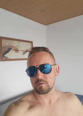 Saschka2412, 38, Remscheid