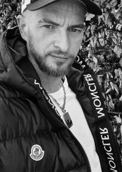 Anton83, 80, Memmingen