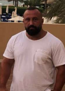 D-is, 35, Oberhausen