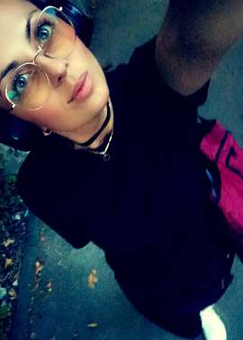 FRAUKULES, 36, Herne