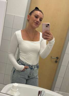 Lola2506, 29, Düren